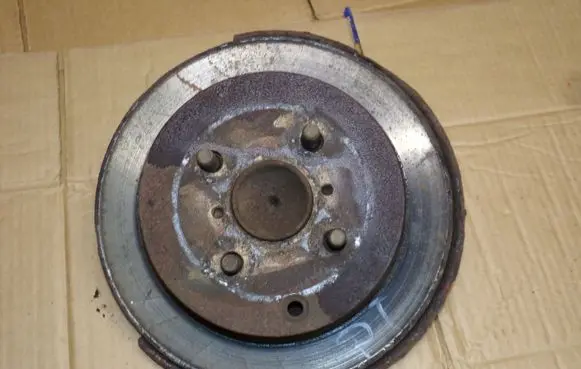 Toyota Corolla Verso E121 Rear wheel hub spindle/knuckle 