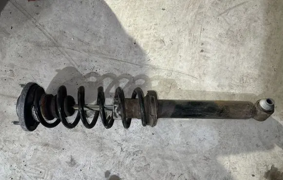 BMW 5 F10 F11 Rear shock absorber with coil spring 6863299