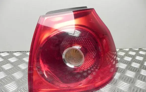 Volkswagen Golf V Rear/tail lights 1K6945096E A1544