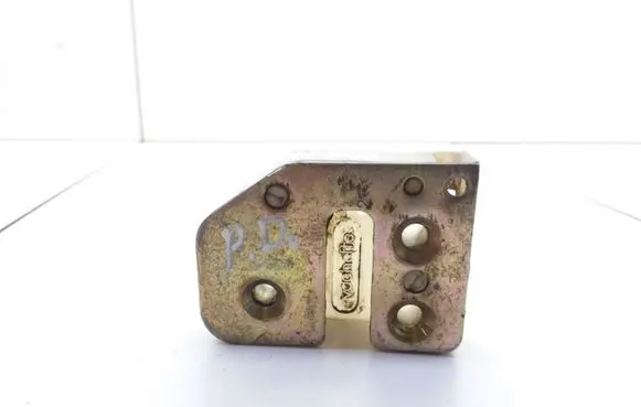 Renault Espace I Front door lock