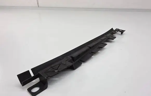 Audi A4 S4 B9 Intercooler air guide/duct channel 8W0121292B