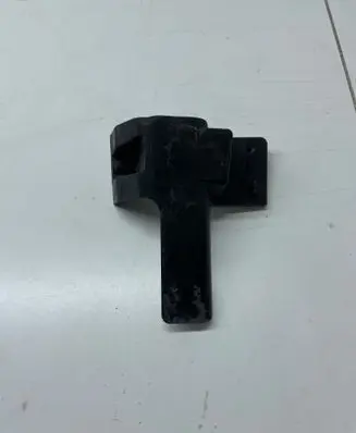 Renault Kadjar Rear bumper mounting bracket 1587106X