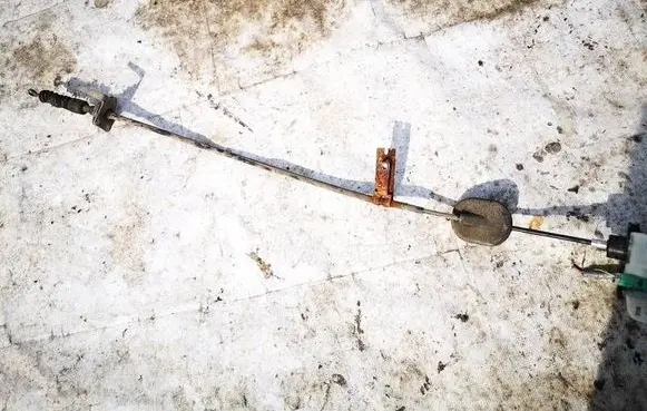 Gear shift cable linkage