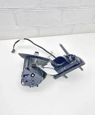 Mercedes-Benz ML W164 Front door wing mirror part 