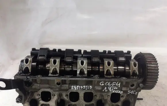 Volkswagen Golf IV Engine head 038103373R BXE19TDI8V105KM