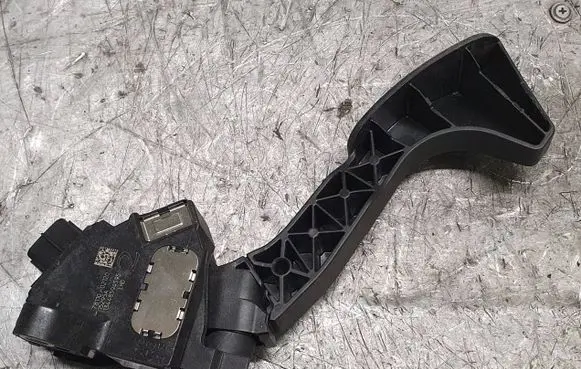 Toyota Auris E180 Accelerator throttle pedal 7811002120