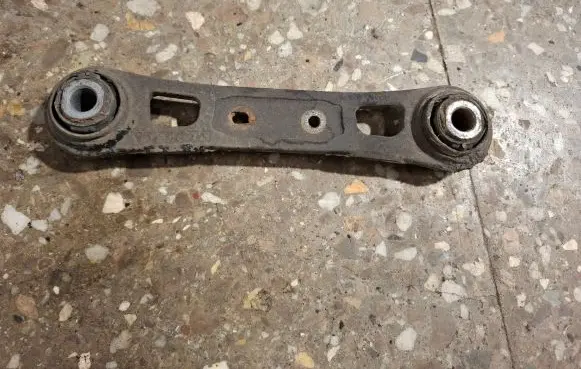 Volvo XC60 Rear upper control arm/wishbone 8G915K743