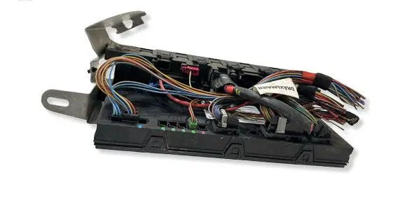 Mercedes-Benz E W211 Fuse module 2115454901 5DK00804725