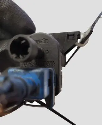 Renault Vel Satis Turbo solenoid valve 14102B