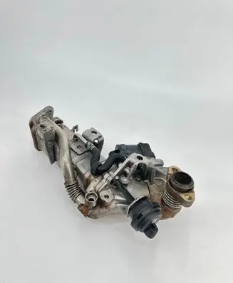BMW 2 F22 F23 EGR valve 7810871