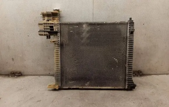 Mercedes-Benz Vito Viano W638 Coolant radiator 6385012201