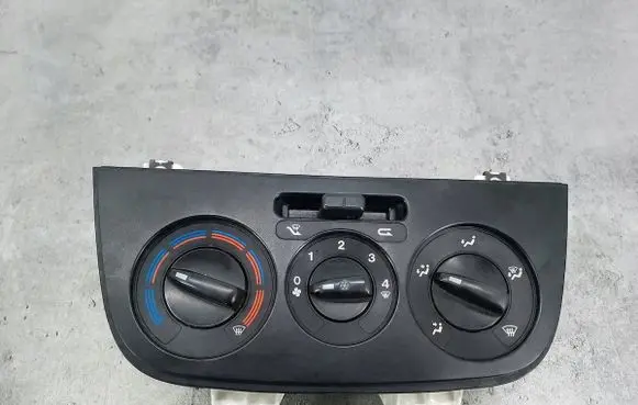 Peugeot Bipper Climate control/heater control trim 05073401000013