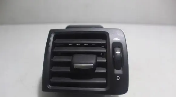 Volvo C30 Dashboard side air vent grill/cover trim