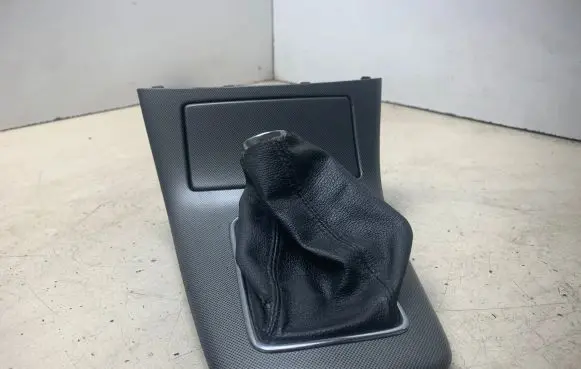 Toyota Avensis T250 Ashtray (front) 8493