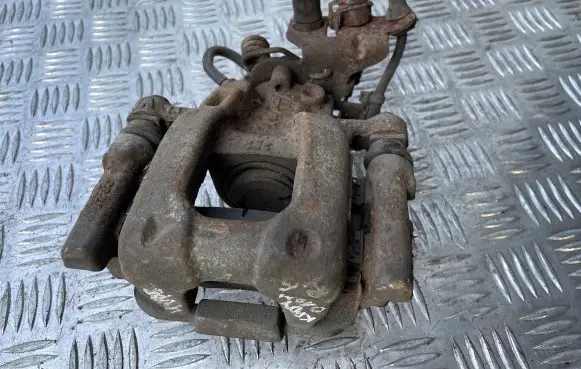 Volkswagen Caddy Rear brake caliper