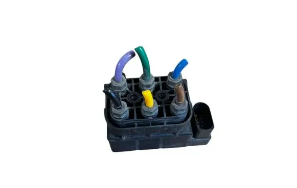 Tesla Model S Air suspension valve block 15152400272 150212 886553