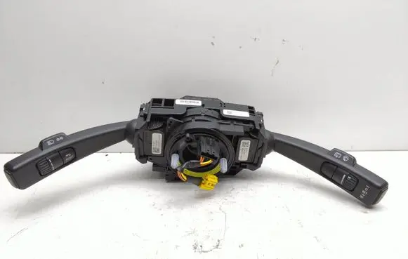 Volvo V40 Wiper turn signal indicator stalk/switch 31327902 31343218 31327904