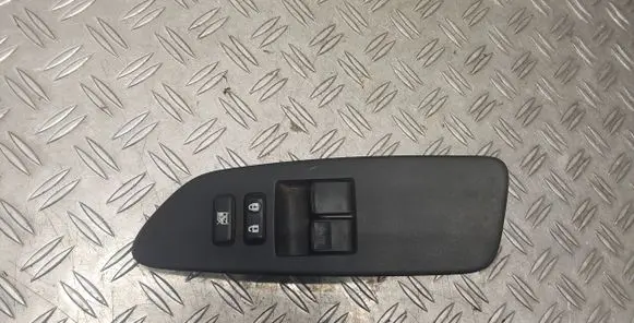 Toyota Auris 150 Electric window control switch 7423202540