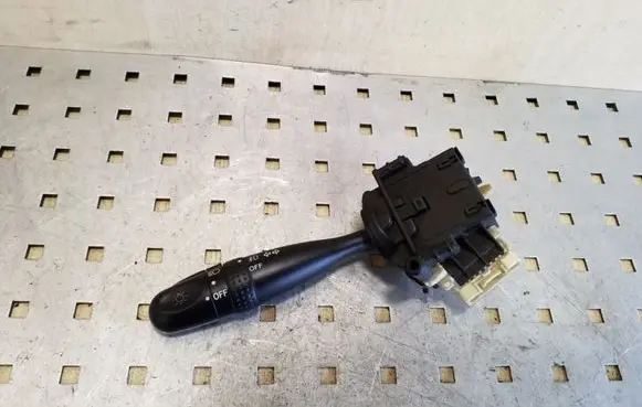 Toyota RAV 4 (XA20) Indicator stalk 173648