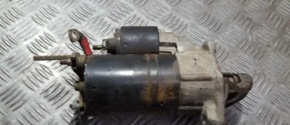 Volkswagen PASSAT B5 Starter motor 06b911023