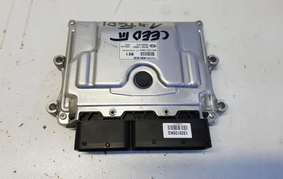 KIA Ceed Engine control unit/module ECU 39103-03CE1