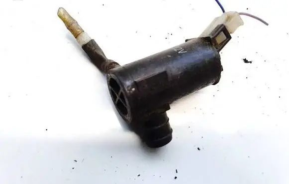 Mazda 626 Windscreen/windshield washer pump 8603101260 860310-1260