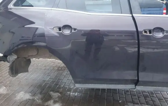 Mazda CX-7 Rear door