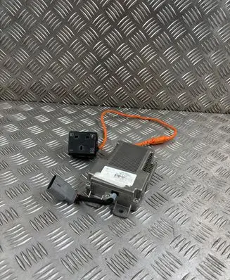 Peugeot 3008 II Voltage converter inverter 9811660880