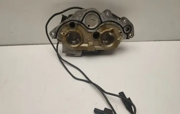 Mercedes-Benz CL C216 other engine part a1560514003