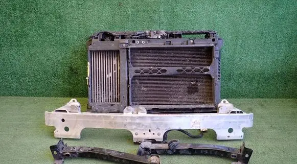 Opel Mokka B Radiator support slam panel 