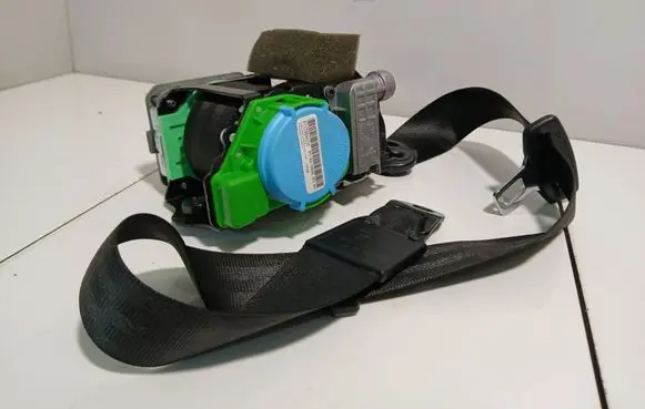 Audi A5 8T 8F Front seatbelt 306369910