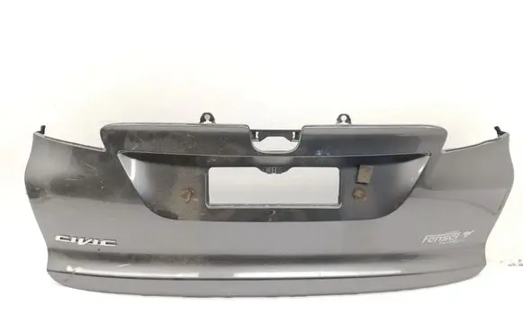 Honda Civic IX Tailgate trim