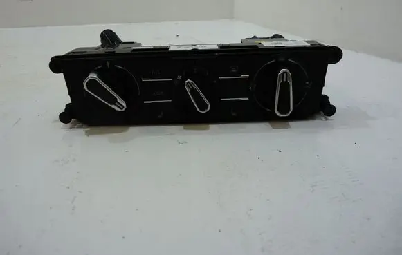 Volkswagen Polo VI Climate control unit 2G1820045G