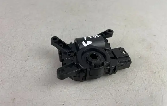 Volkswagen Golf VIII Air flap motor/actuator 5WA907511C
