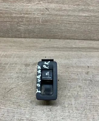 Volkswagen Touran I Fuel tank opening switch 1F0959527