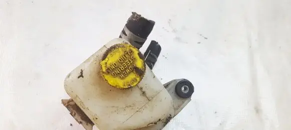 Mazda 323 Power steering fluid tank/reservoir