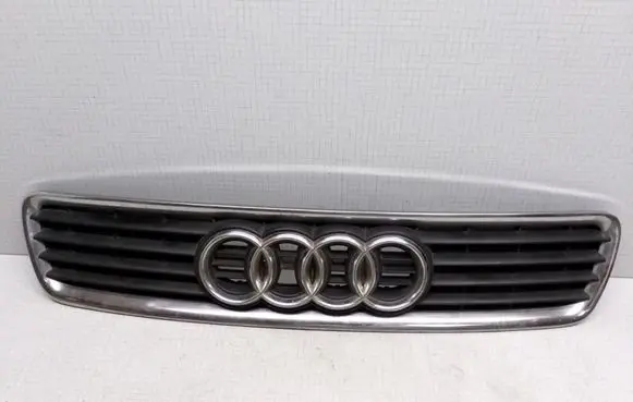 Audi A4 S4 B5 8D Front bumper upper radiator grill 8D0853651R