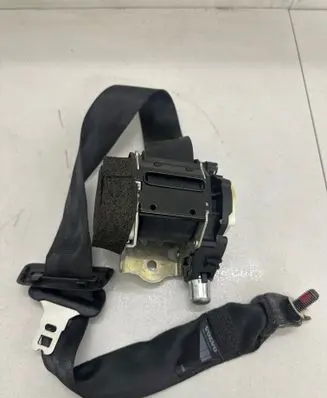 Volvo S60 Middle seatbelt (rear) 39822961 Z01000000000VJ1