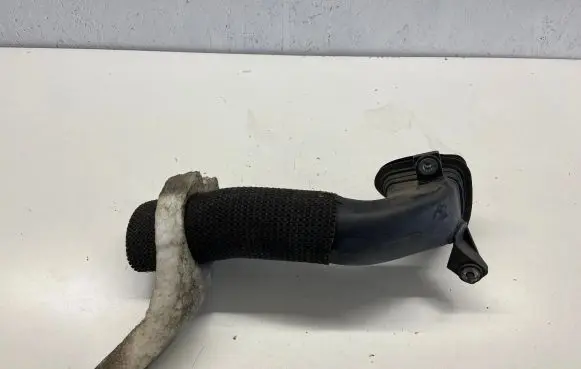 Audi A6 S6 C6 4F Air intake hose/pipe 4F0129604E
