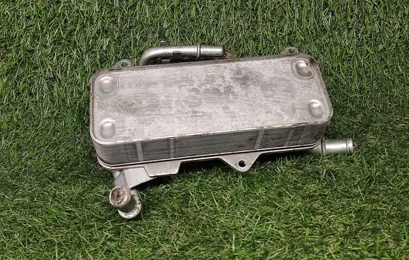 Audi A6 S6 C7 4G Engine oil radiator 4H0317021T DH783003
