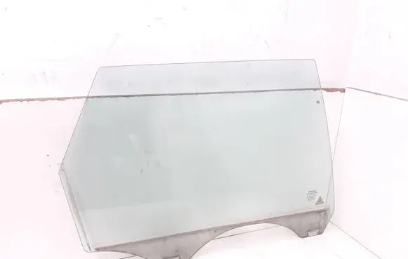 Volvo V50 Rear door window glass AS2