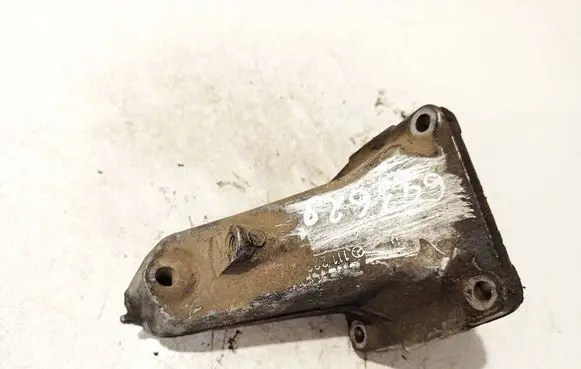 Mercedes-Benz E W210 Engine mounting bracket 1112230904