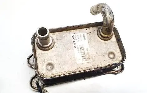Volvo XC90 Engine oil radiator c5850002 31201912