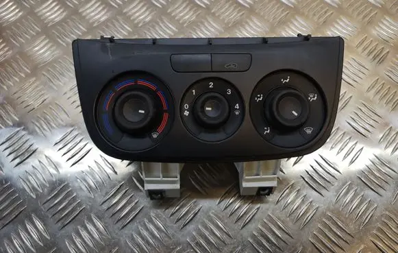 Fiat Doblo Climate control unit T030