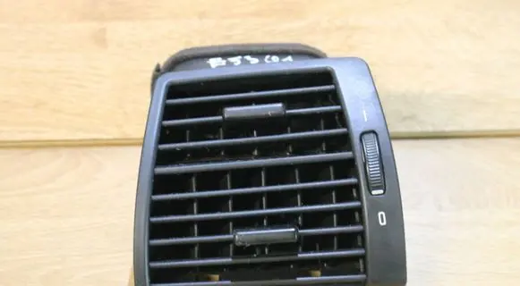 BMW X5 E53 Dashboard side air vent grill/cover trim 8402215