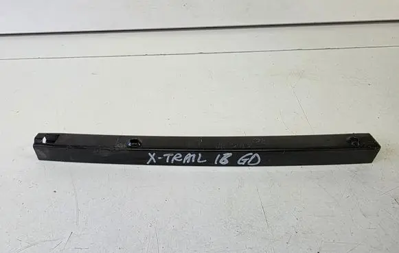 Nissan X-Trail T32 Rear door windshield rail 