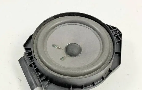 Cadillac Escalade Front door speaker 15905042 15186668 15854862