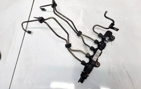 Mazda 3 I Fuel main line pipe 9654592680 9654590