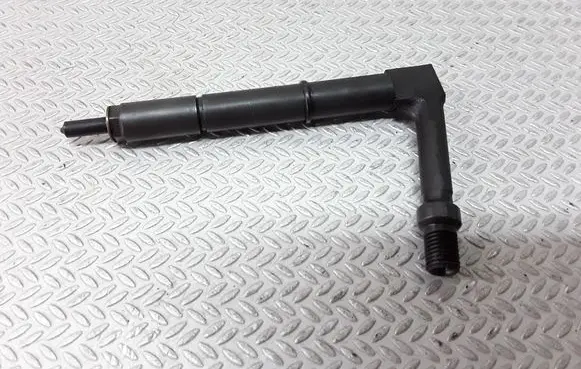 Nissan Almera Tino Fuel injector