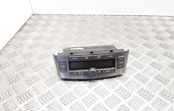 Toyota Avensis T250 Climate control unit 5590005270 5590205050H